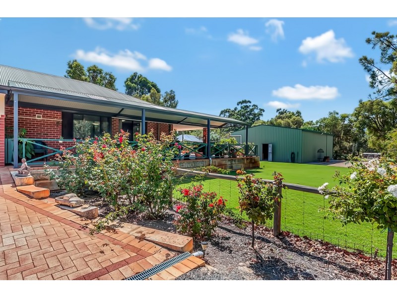 10 Harbour Elbow, Banksia Grove WA 6031