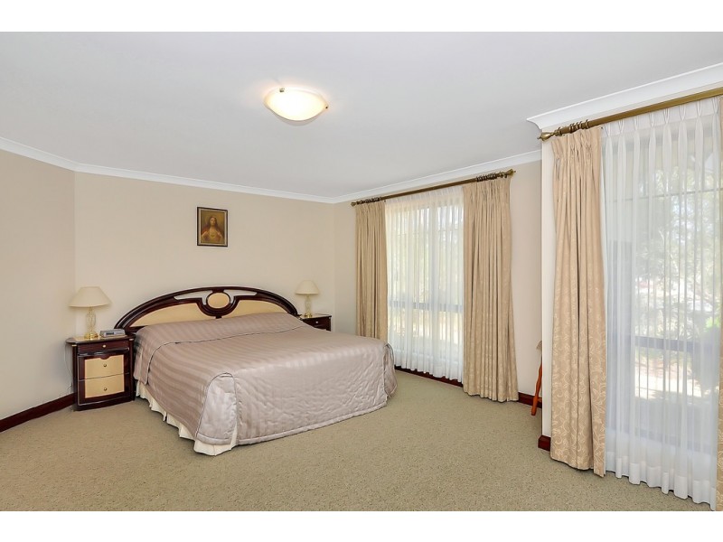 10 Harbour Elbow, Banksia Grove WA 6031