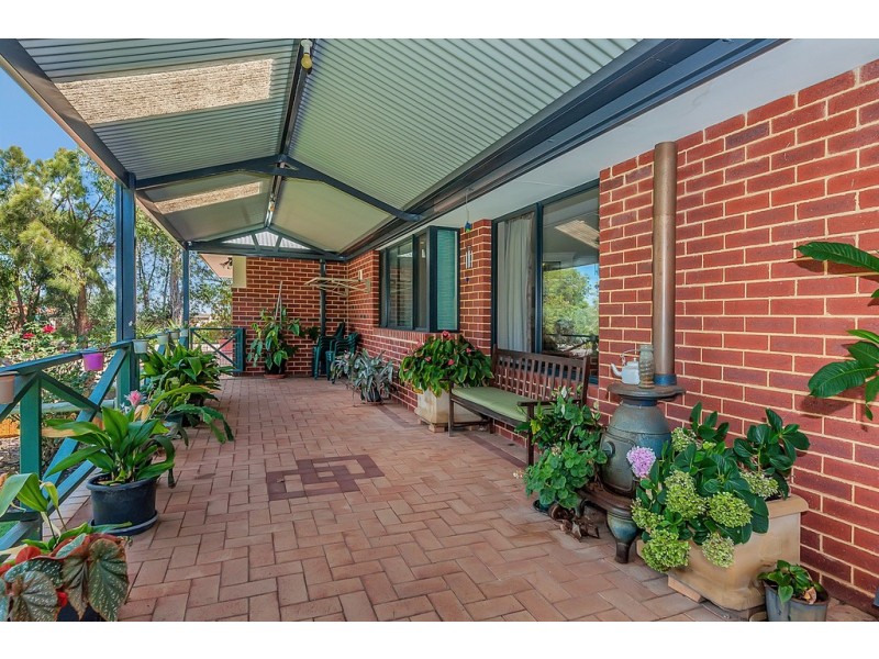 10 Harbour Elbow, Banksia Grove WA 6031