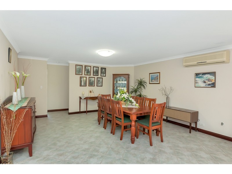 10 Harbour Elbow, Banksia Grove WA 6031