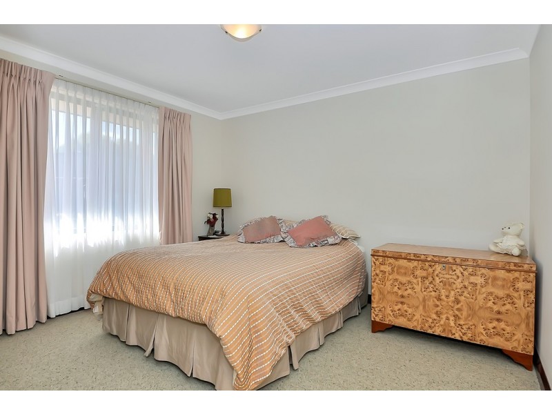 10 Harbour Elbow, Banksia Grove WA 6031