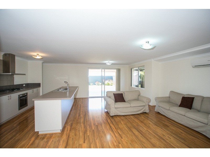 49 Teasel Way, Banksia Grove WA 6031