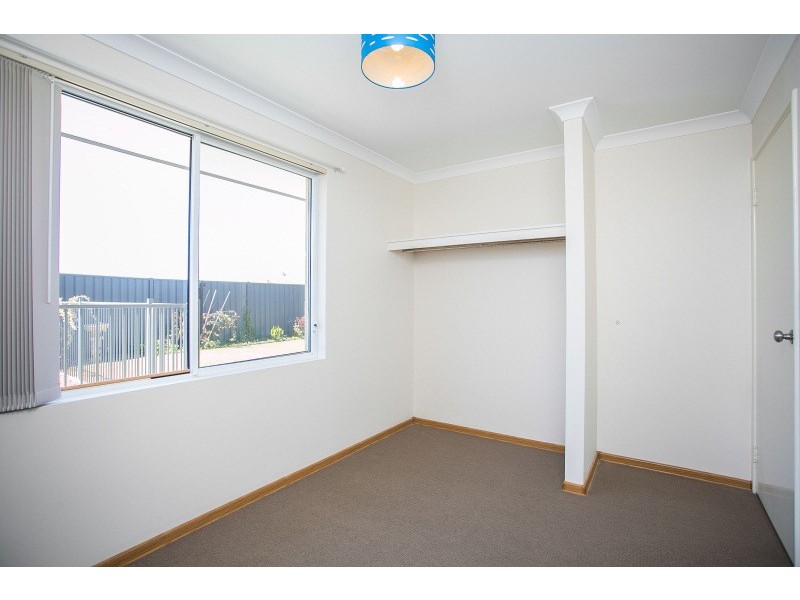 49 Teasel Way, Banksia Grove WA 6031