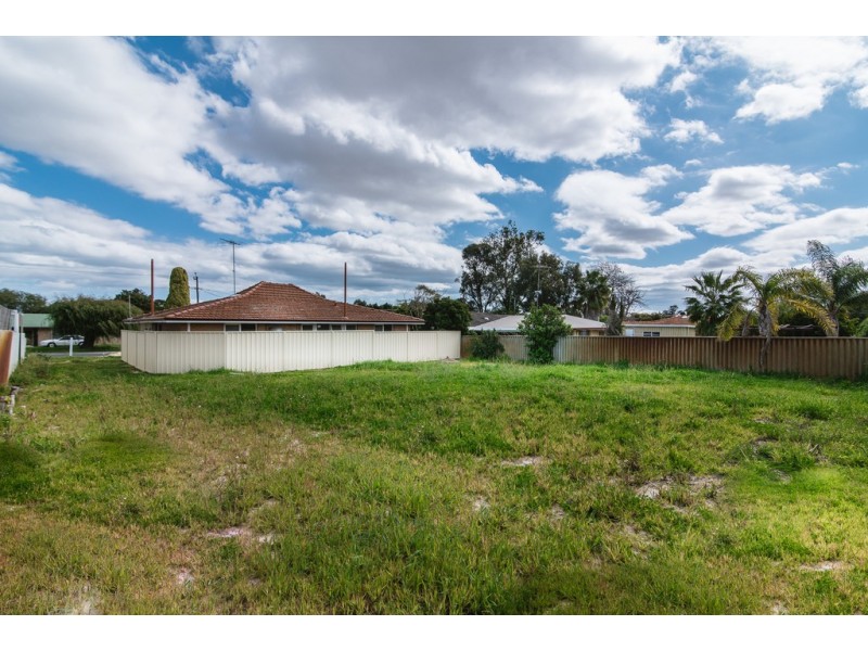 14B Winship Avenue, Wanneroo WA 6065