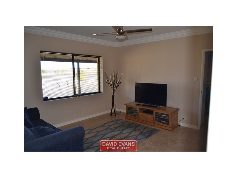 292 Sovereign Hill Drive, Gabbadah WA 6041