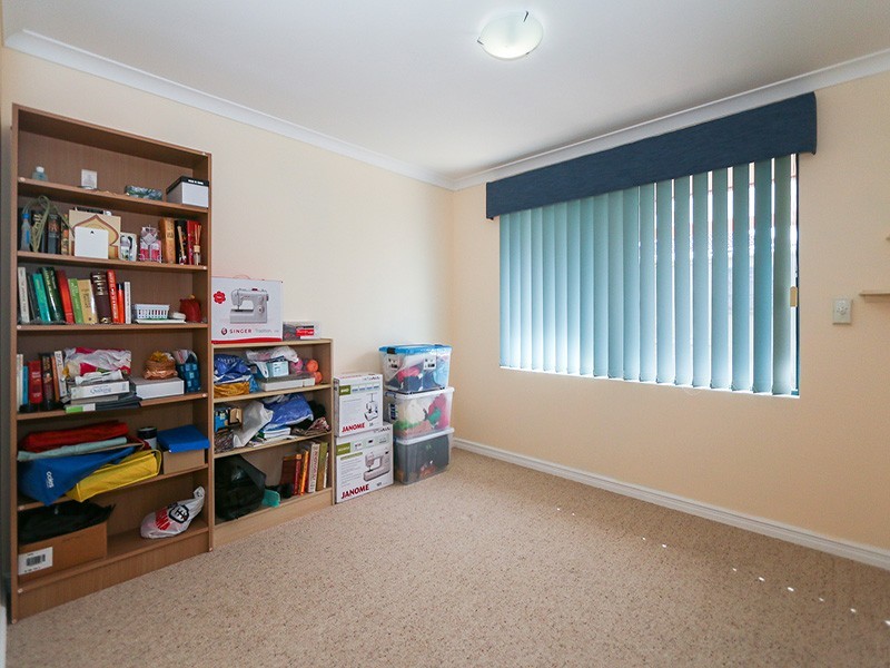 34 Rothesay Heights, Mindarie WA 6030