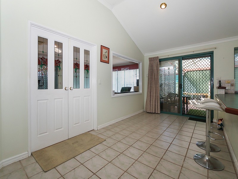 34 Rothesay Heights, Mindarie WA 6030