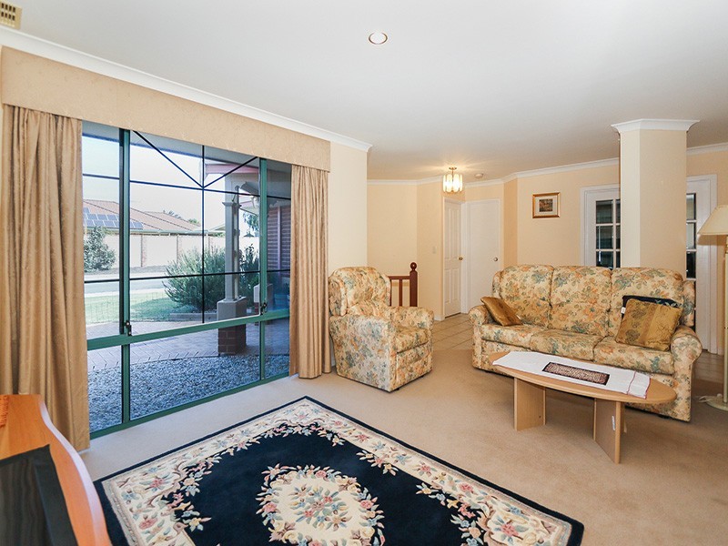 34 Rothesay Heights, Mindarie WA 6030