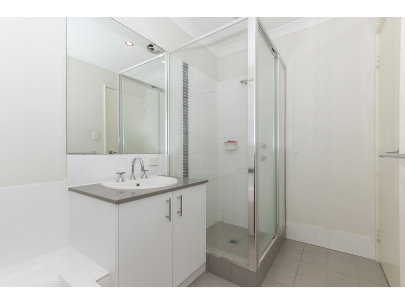 32 Perkins Drive, Clarkson WA 6030