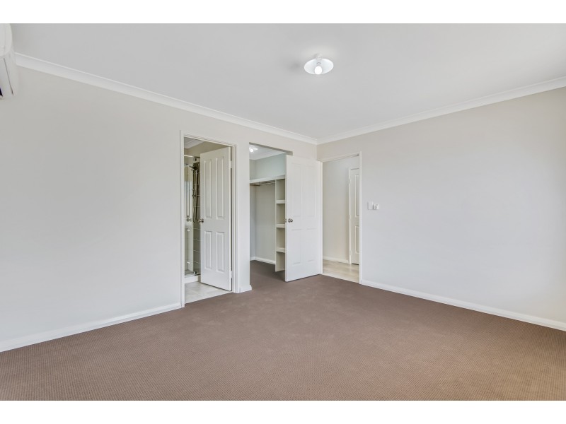 2/134 Vignerons Loop, Hocking WA 6065