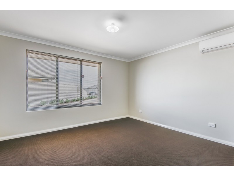 2/134 Vignerons Loop, Hocking WA 6065