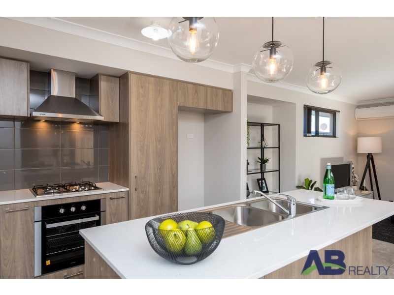 3/134 Vignerons Loop, Hocking WA 6065