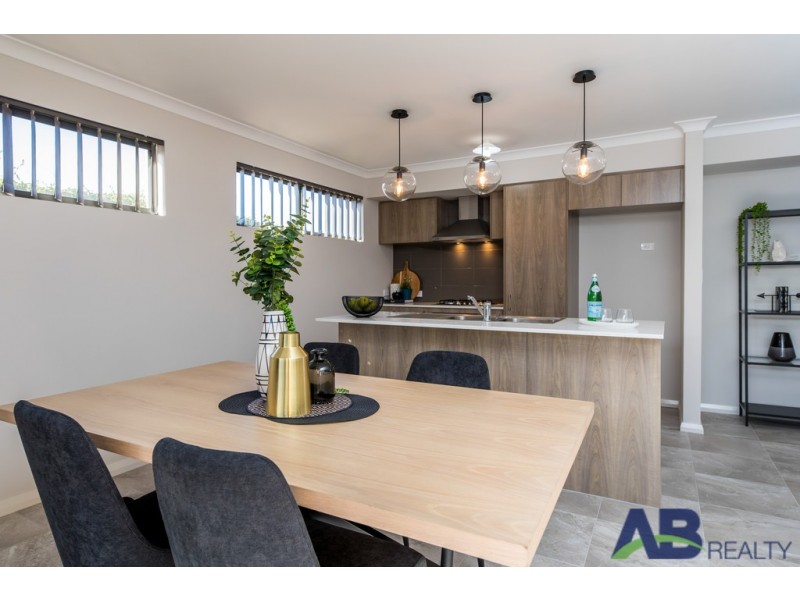 3/134 Vignerons Loop, Hocking WA 6065