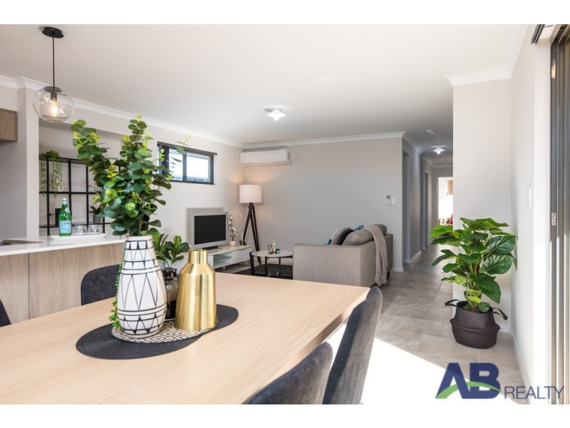 3/134 Vignerons Loop, Hocking WA 6065