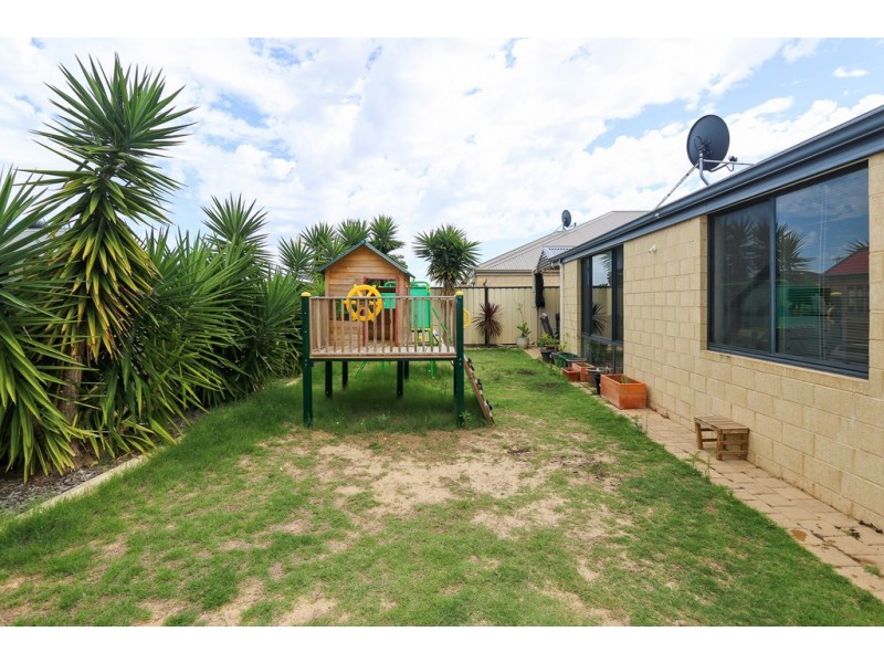 128 Liberty Drive, Clarkson WA 6030