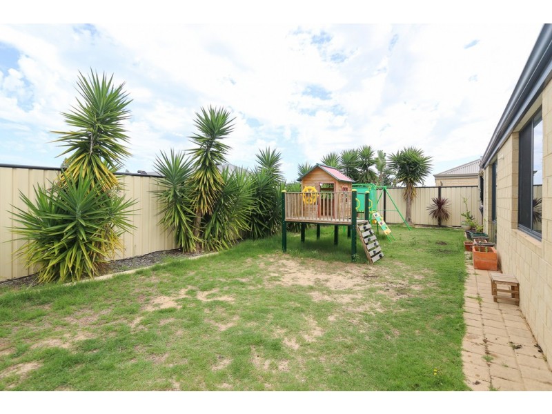 128 Liberty Drive, Clarkson WA 6030