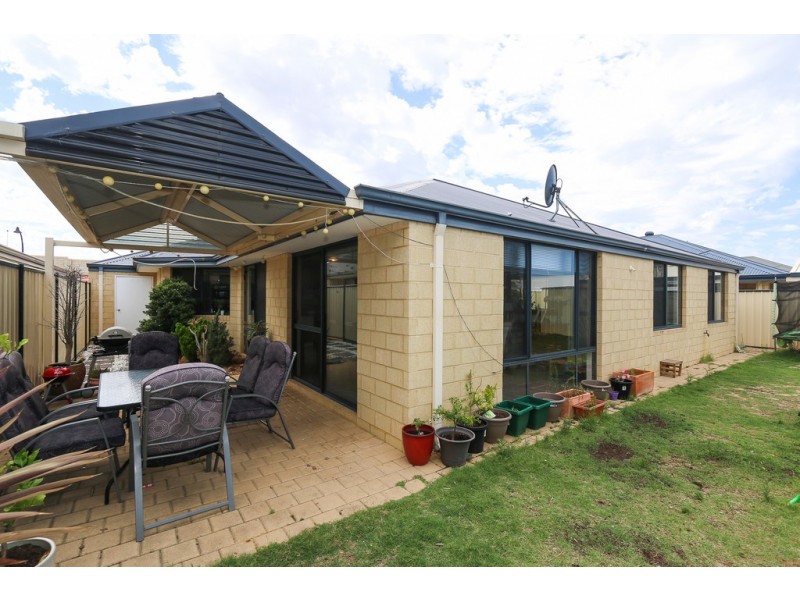 128 Liberty Drive, Clarkson WA 6030