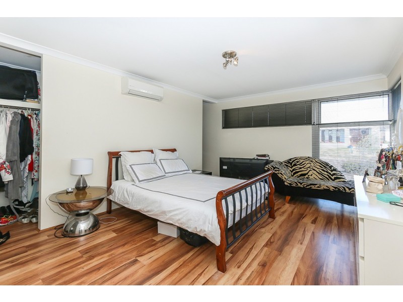 54 Farnham Pass, Alkimos WA 6038