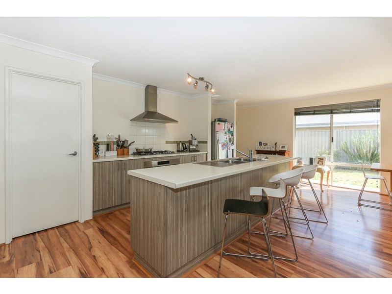 54 Farnham Pass, Alkimos WA 6038