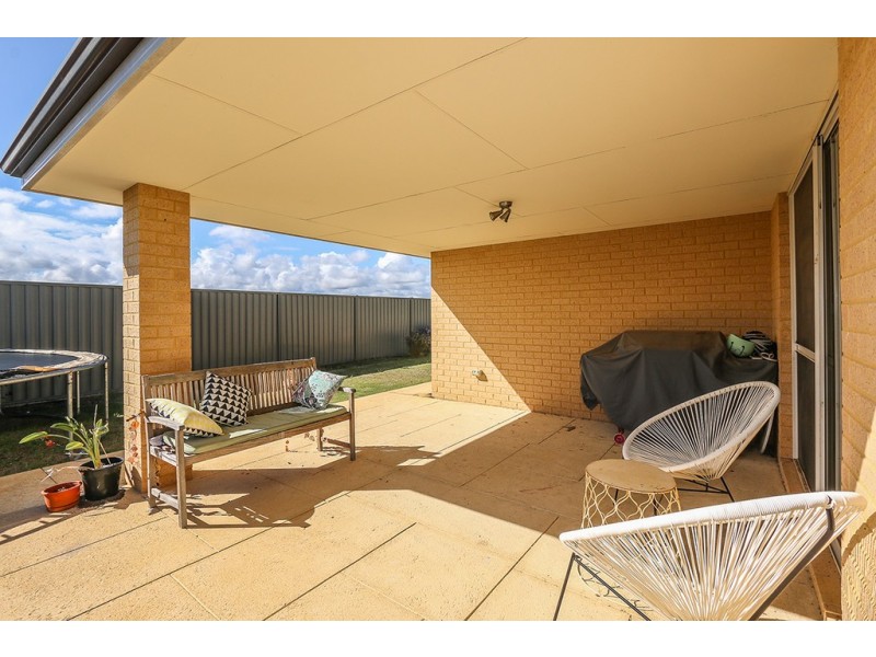 54 Farnham Pass, Alkimos WA 6038