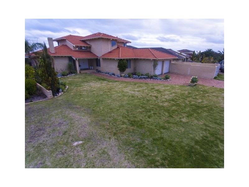 10 Rainbow View, Ocean Reef WA 6027