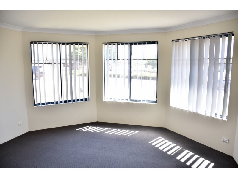 29 Waldburg Drive, Tapping WA 6065