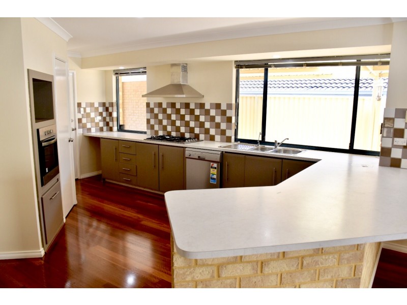 29 Waldburg Drive, Tapping WA 6065