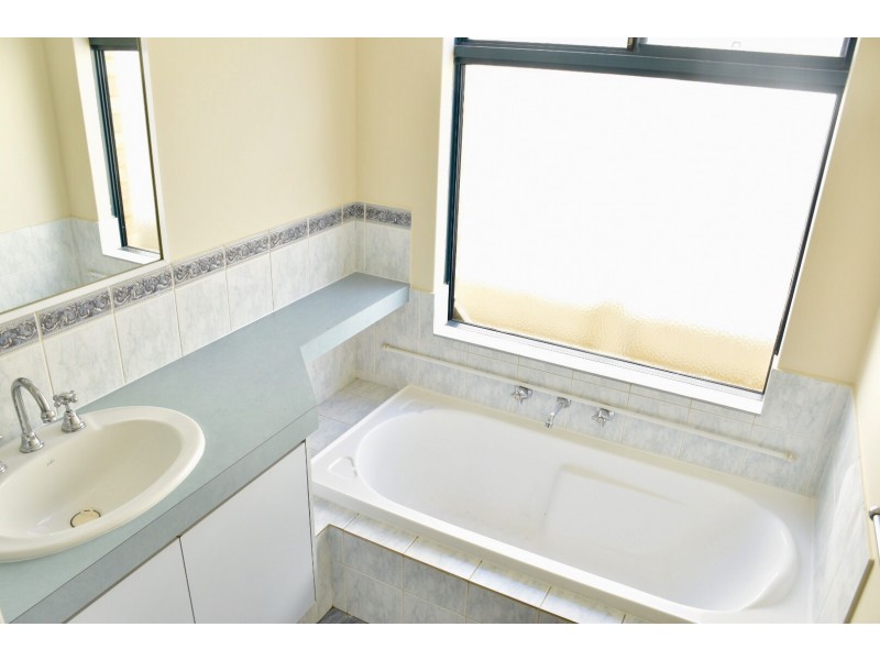 29 Waldburg Drive, Tapping WA 6065