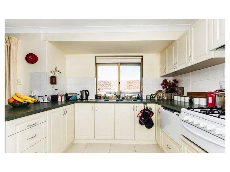 1/186 Twickenham Drive, Kingsley WA 6026