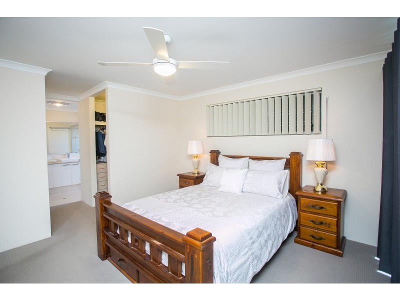 14 Salwood Loop, Banksia Grove WA 6031