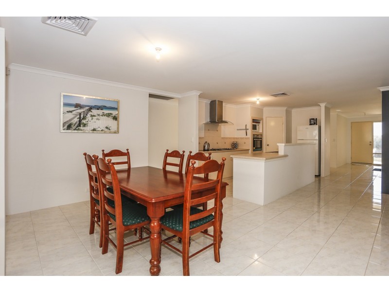 44 Lithgow Drive, Clarkson WA 6030