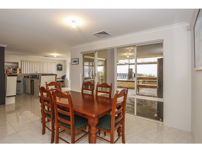 44 Lithgow Drive, Clarkson WA 6030