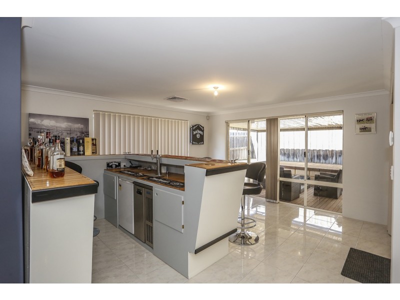 44 Lithgow Drive, Clarkson WA 6030