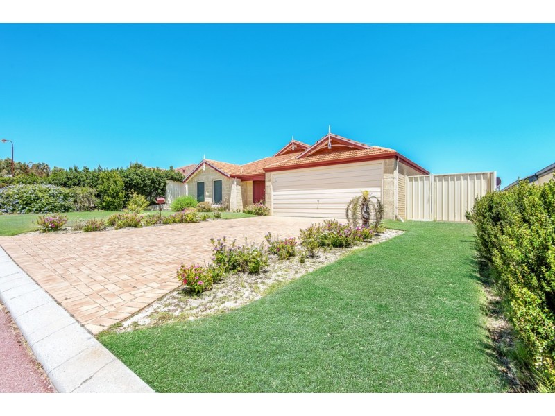 24 Terrigal Pass, Tapping WA 6065