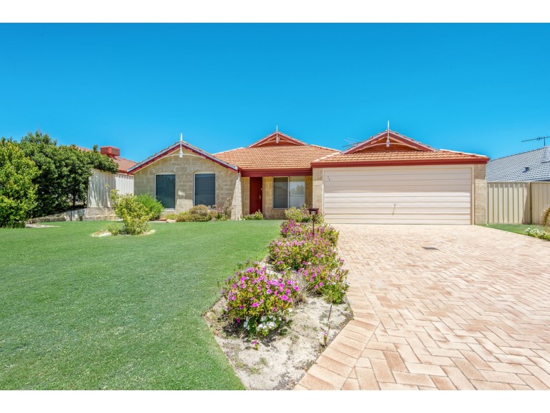 24 Terrigal Pass, Tapping WA 6065