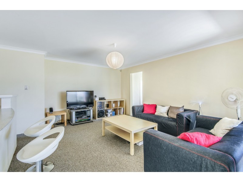 24 Terrigal Pass, Tapping WA 6065