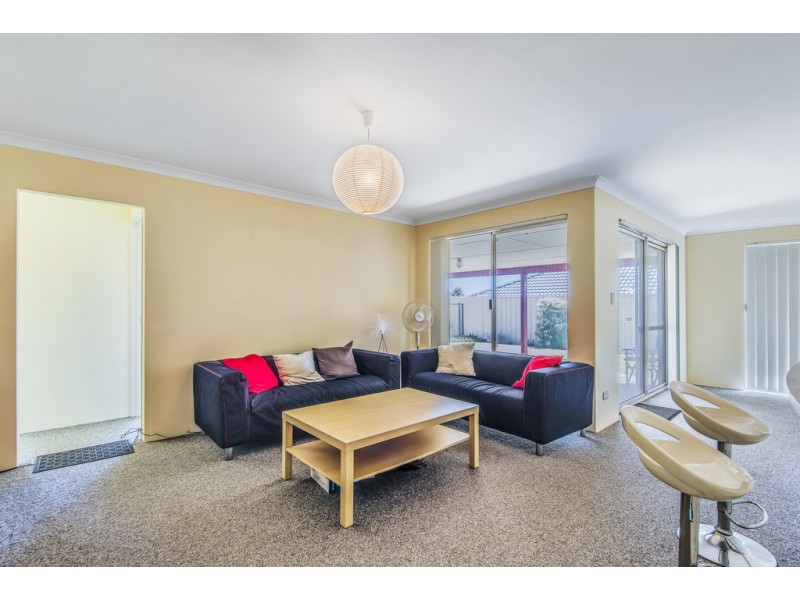 24 Terrigal Pass, Tapping WA 6065