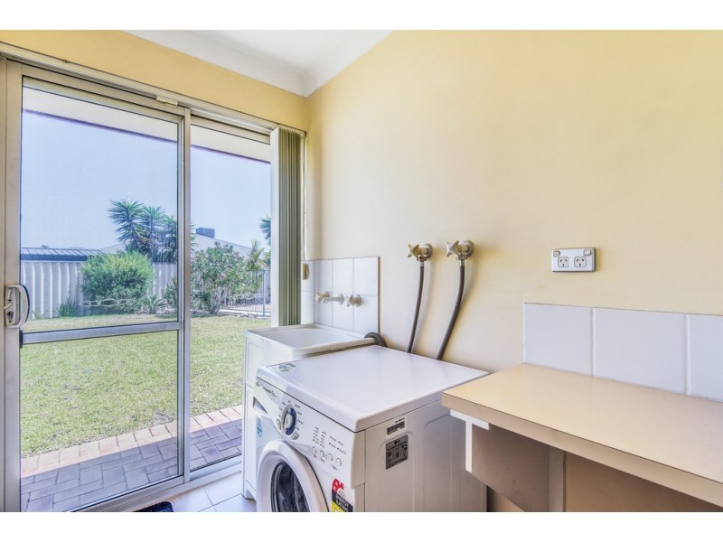 24 Terrigal Pass, Tapping WA 6065