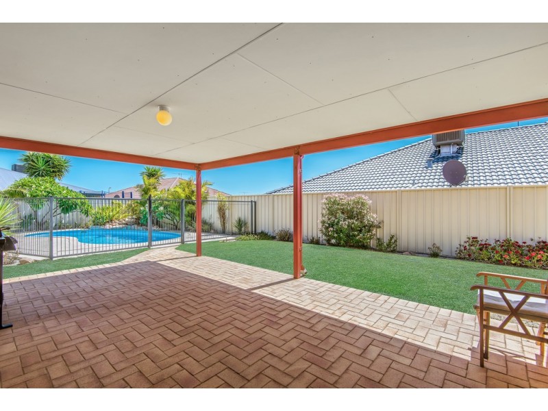 24 Terrigal Pass, Tapping WA 6065