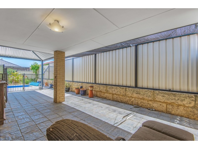 27 Grandoak Drive, Clarkson WA 6030