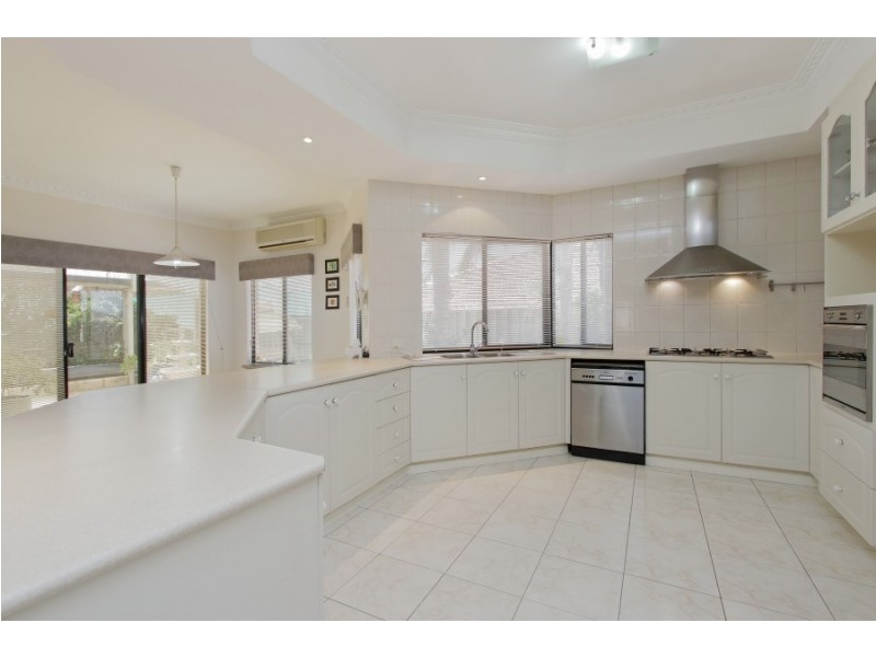 23 Mossfiel Retreat, Landsdale WA 6065