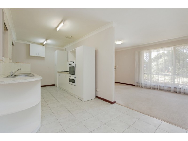 33 Greville Way, Girrawheen WA 6064