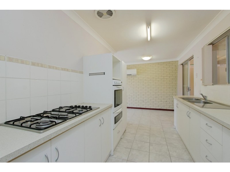 33 Greville Way, Girrawheen WA 6064