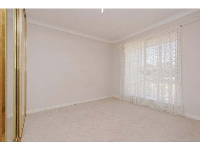 33 Greville Way, Girrawheen WA 6064