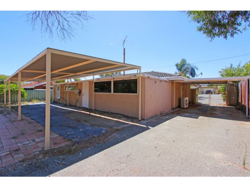 33 Greville Way, Girrawheen WA 6064