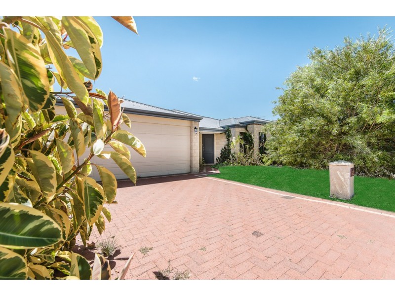 87 Clarkson Avenue, Tapping WA 6065