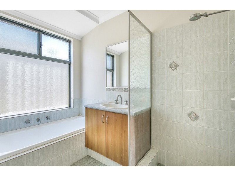 87 Clarkson Avenue, Tapping WA 6065