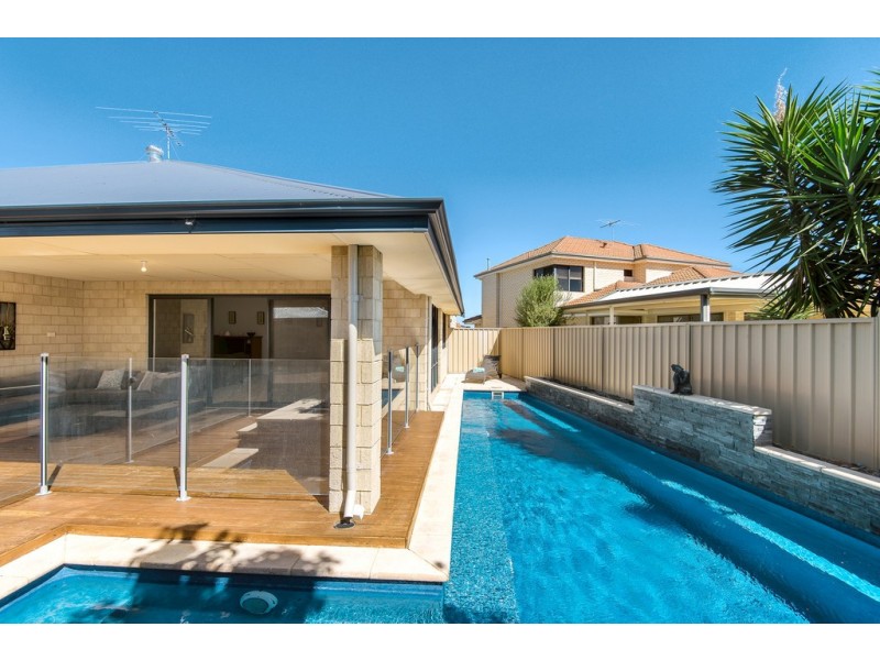 12 Carpenter Chase, Wanneroo WA 6065