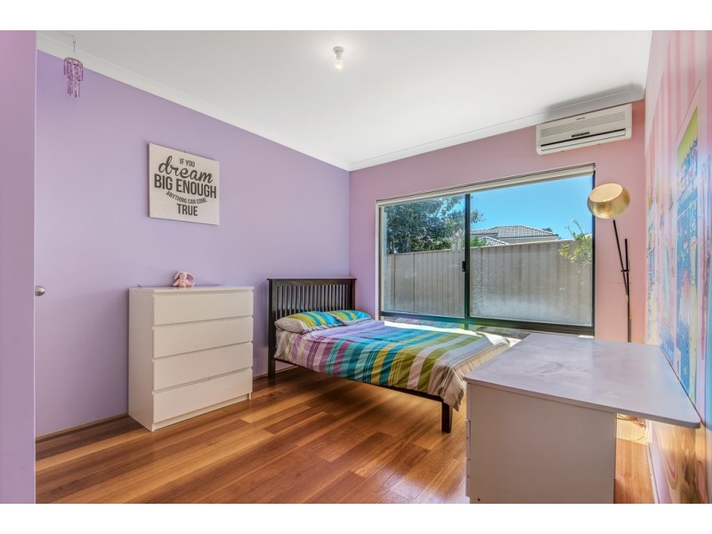 12 Carpenter Chase, Wanneroo WA 6065