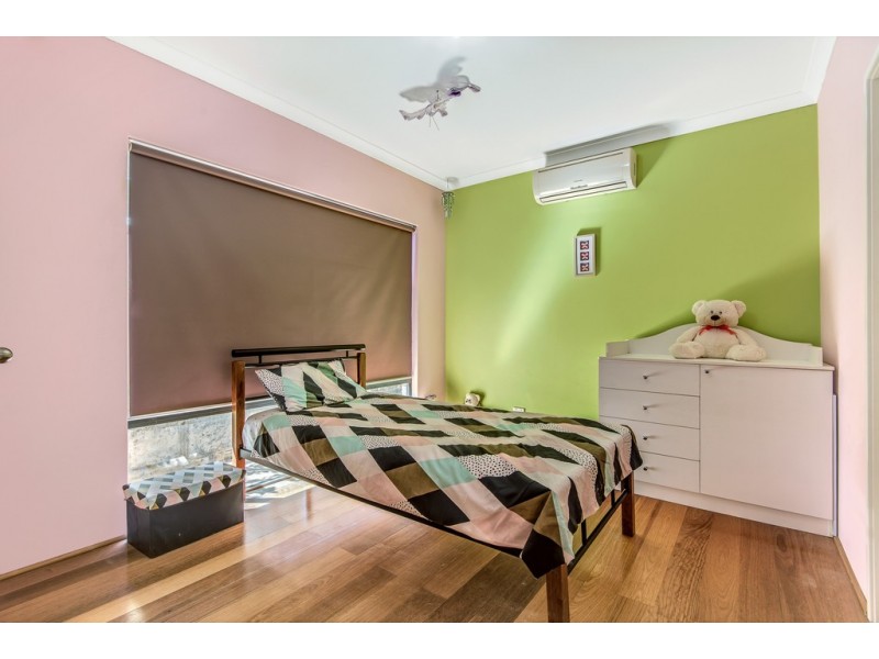 12 Carpenter Chase, Wanneroo WA 6065